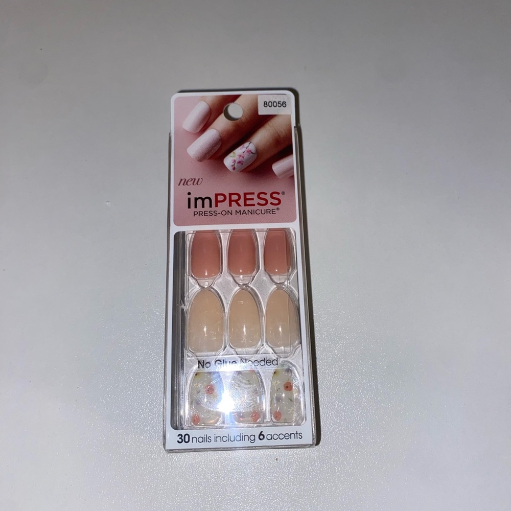 imPRESS Pink and Cream Press-On Nails